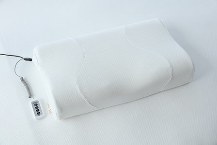 Nackenkissen mit Massagefunktion